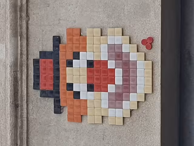 Picture of a mosaic on a wall