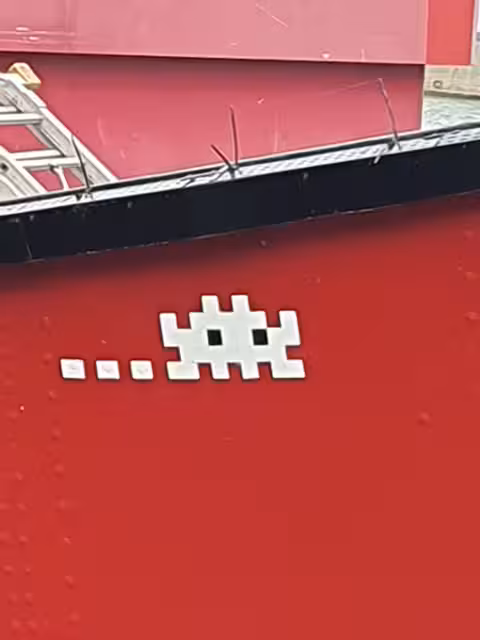 Picture of a mosaic on a wall