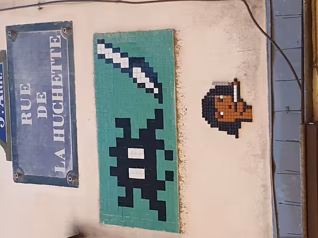 Picture of a mosaic on a wall