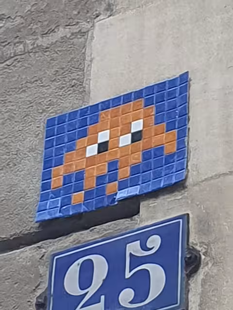 Picture of a mosaic on a wall