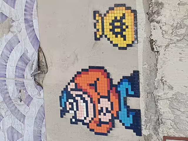 Picture of a mosaic on a wall