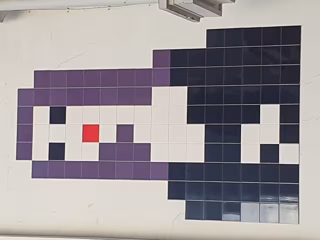 Picture of a mosaic on a wall