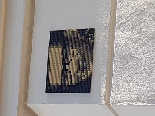 Picture of a mosaic on a wall